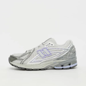 Foto van product 1906 New Balance zilver