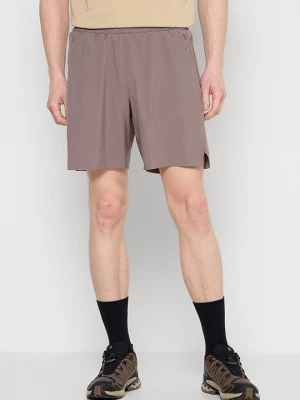Foto van product 2-in-1 short Salomon lichtbruin