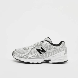 Foto van product 530 Kinderen New Balance zilver