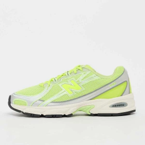 Foto van product 740 New Balance geel