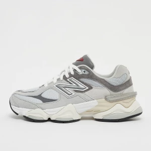 Foto van product 9060 New Balance grijs