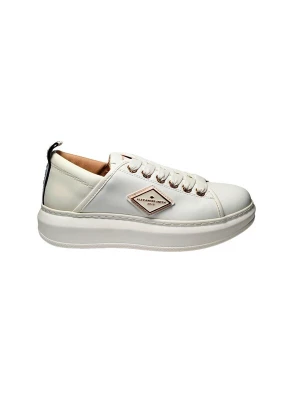 Foto van product Alexander Smith Veterschoen offwhite