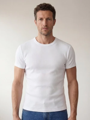Foto van product ARMIE Shirt 'The Peter Slim-Fit Ribbed T-shirt - White' wit
