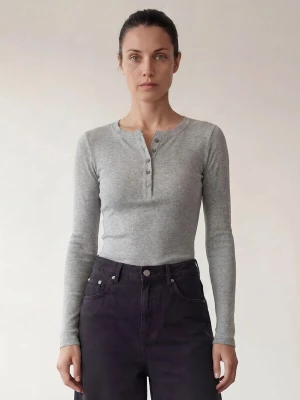 Foto van product ARMIE Shirt 'The Petra Henley Slim-Fit Top - LGM' lichtgrijs