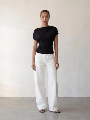 Foto van product ARMIE Top 'The Caroline Top' zwart
