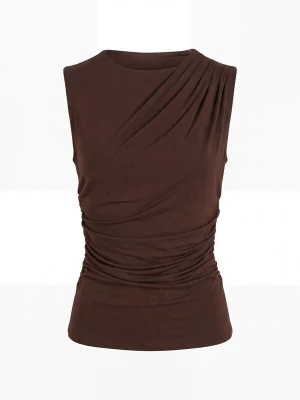 Foto van product ARMIE Top 'The Julia Pleat Slim-Fit Top' bruin