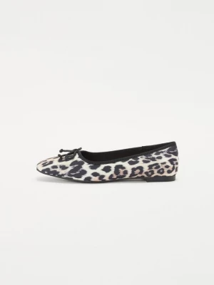 Foto van product Ballerina's Call It Spring bruin