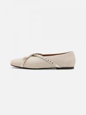 Foto van product Ballerina's met enkelbandjes DACCORI wit