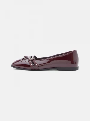 Foto van product Ballerina's met enkelbandjes Even&Odd Wide Fit By Zalando donkerrood