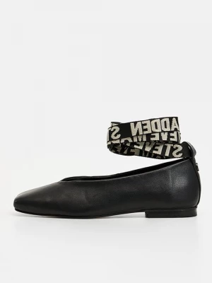 Foto van product Ballerina's met enkelbandjes Steve Madden zwart