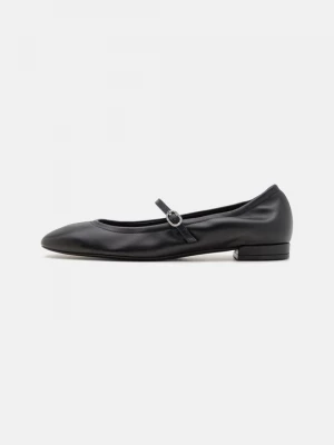 Foto van product Ballerina's met enkelbandjes Stuart Weitzman zwart