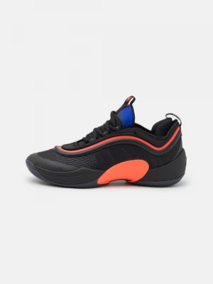 Foto van product Basketbalschoenen Adidas zwart