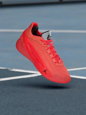 Foto van product Basketbalschoenen Jordan rood