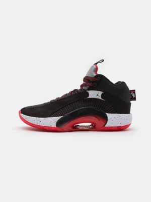 Foto van product Basketbalschoenen Jordan zwart