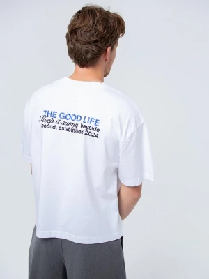 Foto van product BAYSIDE BOUND Oversized shirt 'THE CORE UNISEX BOXY TEE' wit