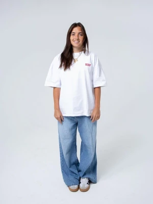 Foto van product BAYSIDE BOUND Oversized shirt 'THE I AM NOT A NICHE UNISEX OVERSIZE TEE' wit