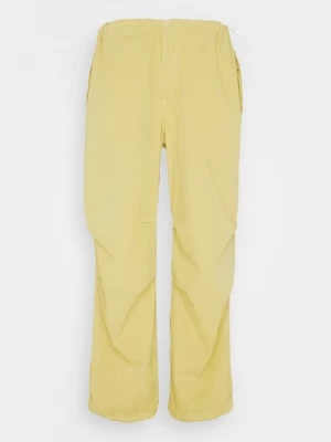 Foto van product Broek BDG Urban Outfitters groen