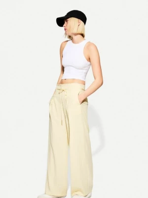 Foto van product Broek Bershka geel