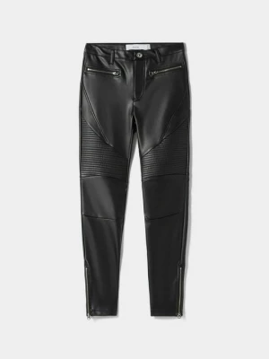 Foto van product Broek Bershka zwart