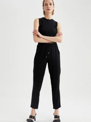 Foto van product Broek DeFacto zwart