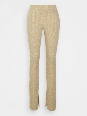 Foto van product Broek Gina Tricot beżowy