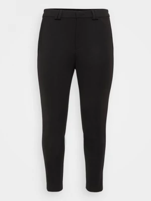 Foto van product Broek ONLY Carmakoma zwart