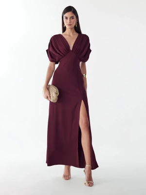Foto van product BWLDR Avondjurk 'Laila' bordeaux