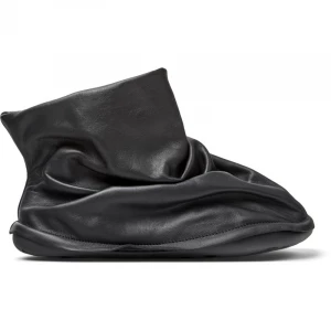 Foto van product CAMPER Camper x ISSEY MIYAKE - Peu Form - Enkellaarzen voor Dames - Zwart, Smooth leather