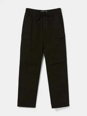 Foto van product Cargobroek Bershka zwart