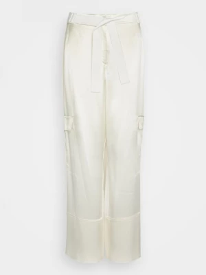 Foto van product Cargobroek Calvin Klein crème