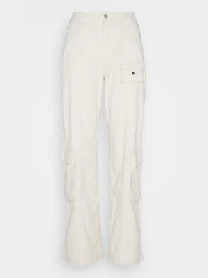 Foto van product Cargobroek Cotton On zandkleur