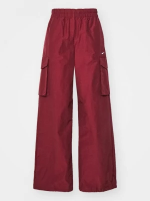 Foto van product Cargobroek Nike donkerrood