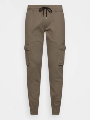 Foto van product Cargobroek Pier One By Zalando bruin