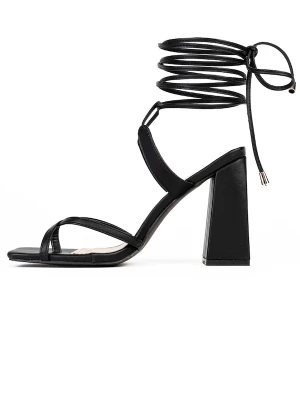 Foto van product Celena Teenslipper 'Chenaya' zwart