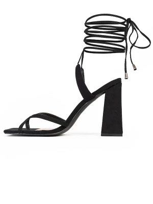 Foto van product Celena Teenslipper 'Chenaya' zwart