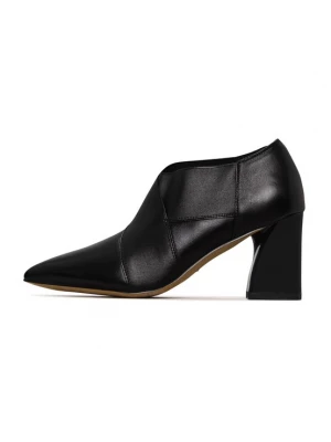 Foto van product CESARE GASPARI Pumps met hoge voorkant zwart