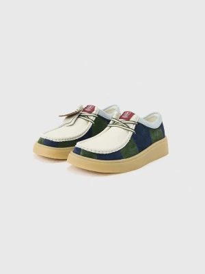 Foto van product CLARKS Mocassins 'Torview' beige / navy / spar