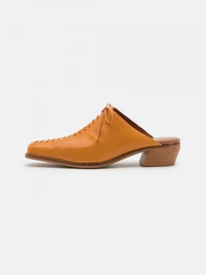 Foto van product Clogs Holzweiler camel