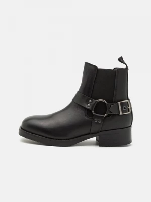 Foto van product Cowboy- / Bikerlaarsjes Steve Madden zwart