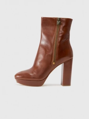 Foto van product Enkellaarsjes met hoge hak Michael Kors bruin