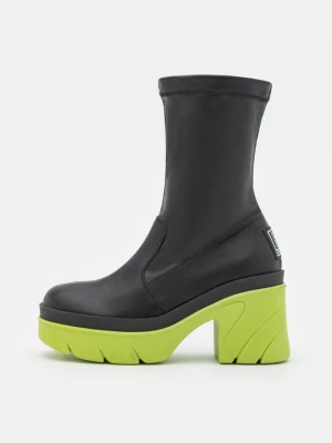 Foto van product Enkellaarsjes met hoge hak Steve Madden zwart