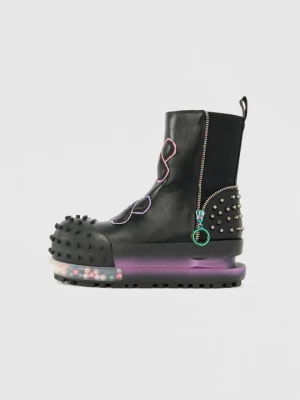 Foto van product Enkellaarsjes met plateauzool Koi Footwear zwart
