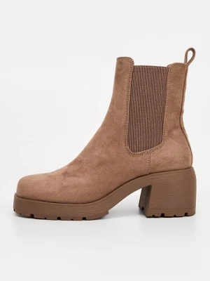 Foto van product Enkellaarsjes met plateauzool Steve Madden taupe