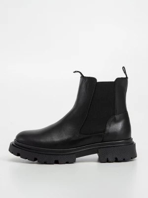 Foto van product Enkellaarsjes met plateauzool Steve Madden zwart