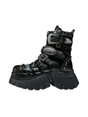 Foto van product Enkellaarsjes met sleehak Koi Footwear zwart