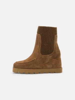 Foto van product Enkellaarsjes met sleehak Unisa bruin