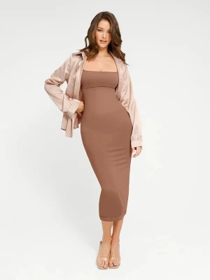 Foto van product FÉMINITÉ Fatale Jurk 'CLARA' beige