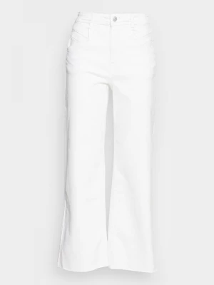 Foto van product Flared Jeans B.Young crème