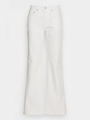Foto van product Flared Jeans Weekday wit