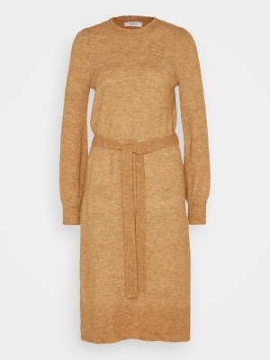 Foto van product Gebreide jurk B.Young camel
